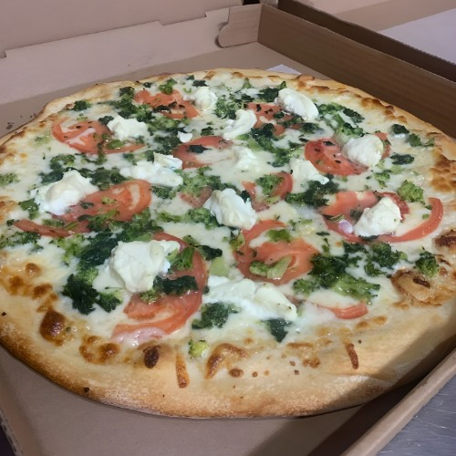 White Italiano Pizza (10") Cauliflower - Gluten Free.